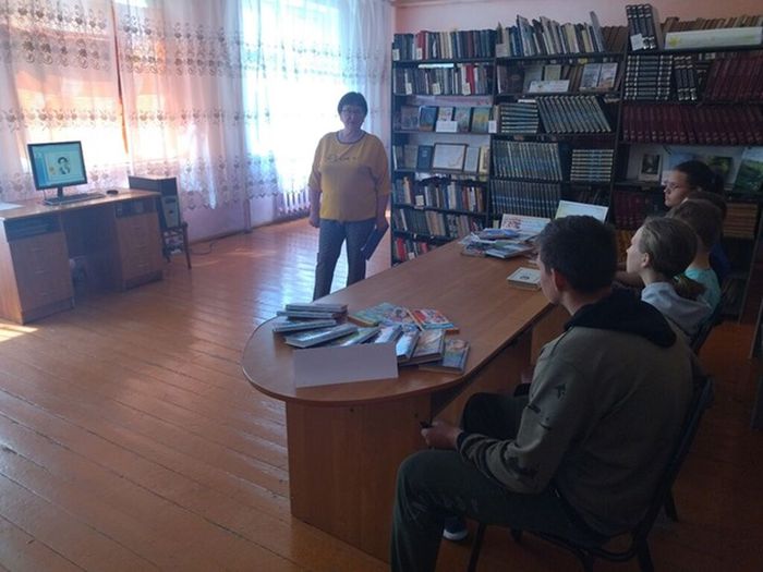 Всероссийская акция «Библиосумерки – 2023» в Ледовской библиотеке