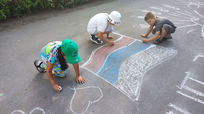 дети рисуют о Родине