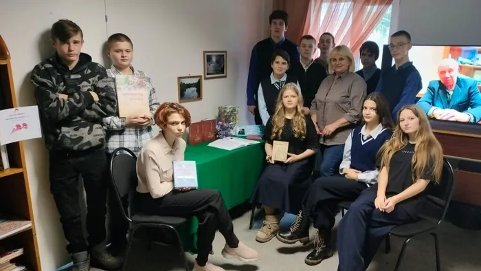 Участники встречи по творчеству М. Н. Еськова