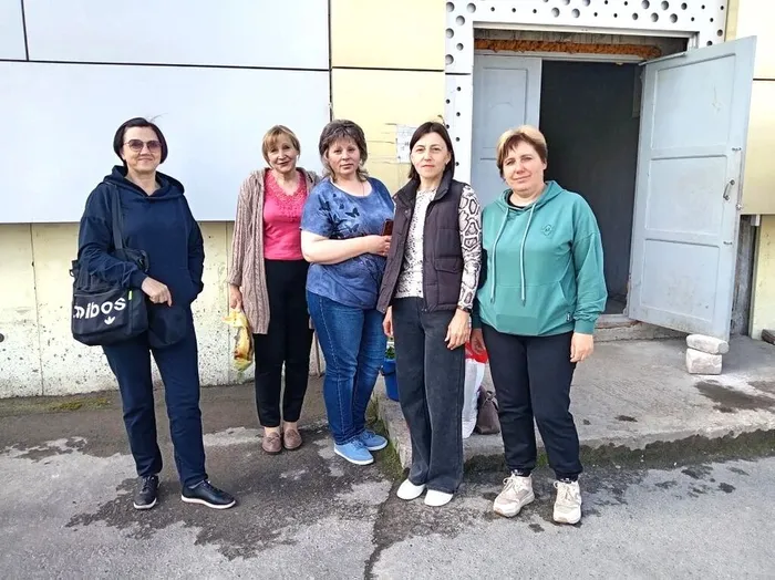 Участницы сборов гумпомощи