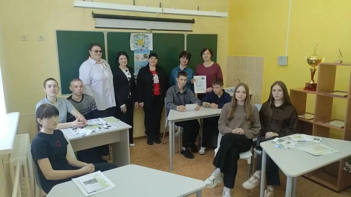 Специалисты культуры и старшеклассники