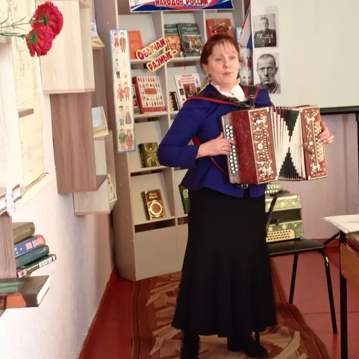 Музыкально-патриотическая минутка от Ольги Лейко
