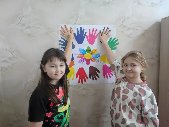 Веселые ладошки