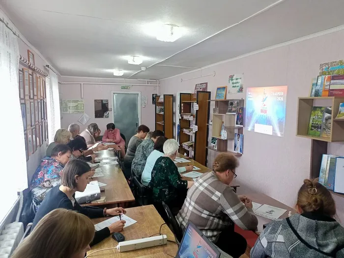 В читальном зале межпоселенческой библиотеки