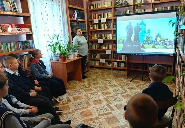 Памятник святым Кириллу и Мефодию, работа скульптора В.М.Клыкова